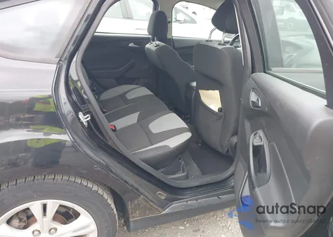 2012 Ford Focus Se z USA, uszkodzony, nr VIN 1FAHP3K24CL128605